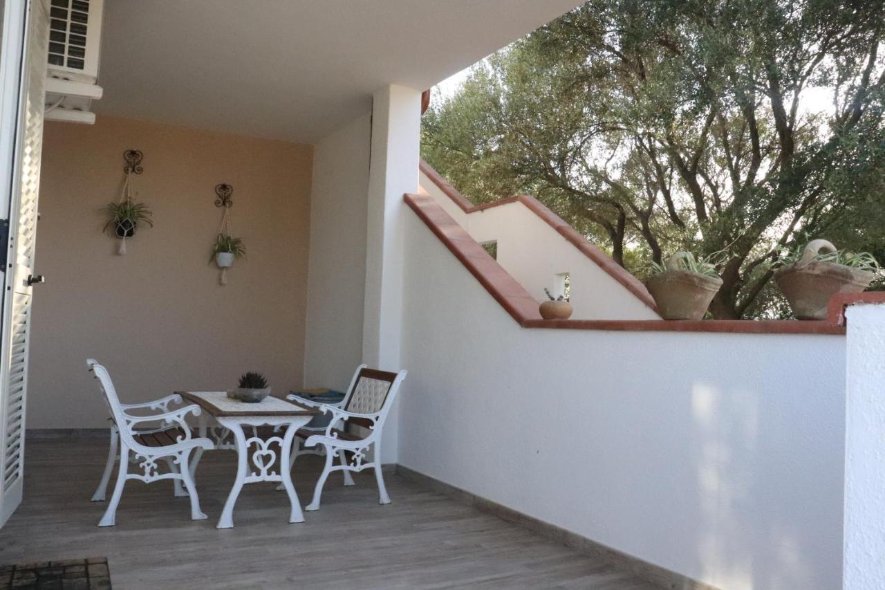 casa oleandri Villa Golfo Aranci Exterior foto